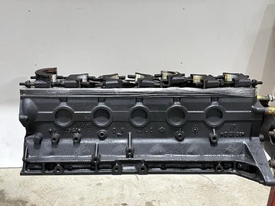 Motor 4.0 6 cilindros bloco longo tampa principal Jeeps TJ Wrangler 53010341 97-99 - Imagem 1 de 4