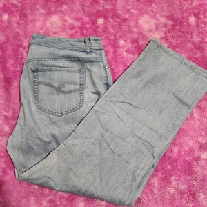 Chicos Gr. 2 kurze helle Waschung Bootcut Jeans Denim Hose - Bild 1 von 11