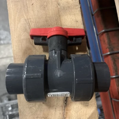 Spears 1839-010 1" True Union Ball Valve PVC EPDM Seal 235 PSI - Image 1 of 2