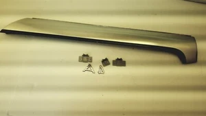 2005 Audi A4 Convertible Windshield Trim and Tabs - Passenger Side - Bild 1 von 7