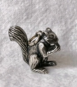 Alter Silberanhänger Eichhörnchen 835 Silber Kettenanhänger - Bild 1 von 9
