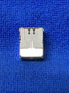 AMPHENOL ~ 61729-0010BLF ~ CONNECTOR, USB RECEPTACLE, B TYPE, WHITE (LOT OF 6) - Picture 1 of 4