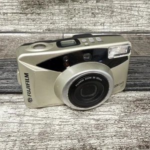 Fujifilm Zoom Date 120 fotocamera pellicola 35 mm punta e scatta *TESTATA FUNZIONANTE* - Foto 1 di 8