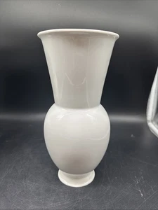 KPM Berlin Vase Blumenvase ,1.Wahl ,Porzellan - M.19 - Picture 1 of 6