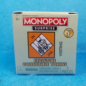 Monopoly Surprise Exclusive Series 1 Collectible Tokens 5 Pieces Sealed - Picture 1 of 6