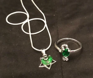 Grüne Peridot Halskette & Ringfassung & Kette sind Sterlingsilber synthetischer Stein - Bild 1 von 7