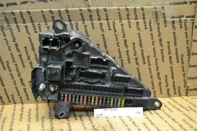 06-10 BMW M6 530i 530xi Caja de fusibles Conexión OEM 690661901 Módulo 730-12e8 Foto 1 de 4
