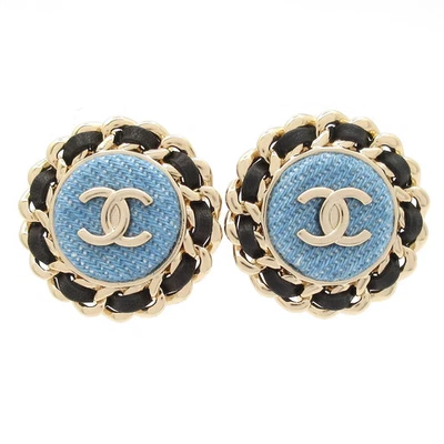 Auténticos CHANEL - Pendientes de cuero de mezclilla con herrajes azules dorados y negros Foto 1 de 4
