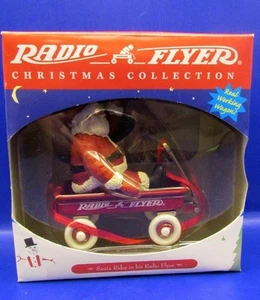 Radio Flyer Weihnachtssammlung Santa Rides His Radio Flyer Ornament Modell 120 - Bild 1 von 8