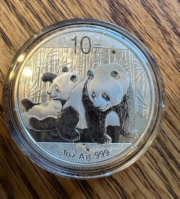 2010 China Panda Coin 1oz Panda Silver Coin - Image 1 of 2