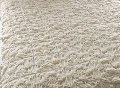 Hermoso Cobertor Vintage Marfil Crema Ganchillo 95 pulgadas X 64 pulgadas Poliéster Foto 1 de 4