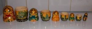 SERIE DE 5 POUPEES RUSSES MATRIOCHKA PEINTES A LA MAIN SIGNE - Imagen 1 de 8