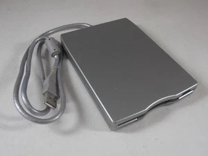 SmartDisk External USB Floppy 3.5” Disk Drive Model No FDUSB-TM2 Tested Works - Picture 1 of 4