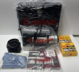 CANON Zoom 518 Super 8 Vintage Film Camera 8MM - Case & Booklet - Picture 1 of 10