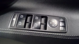 TESLA S 2014 Front Door Switch 901502 - Bild 1 von 12