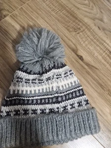 Ladies Hat - Picture 1 of 6