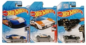 SET 3 HOT WHEELS ~ 2 TREASURE HUNTS 2021 JUSTICE LEAGUE BATMOBILE #220/250 - Bild 1 von 5