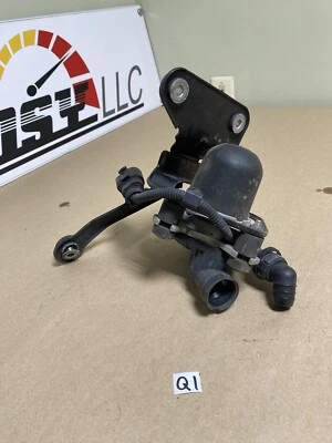 Bomba de aire VW Volkswagen Beetle Jetta Passat Golf con soporte 07K959253A OEM Q1 Foto 1 de 4