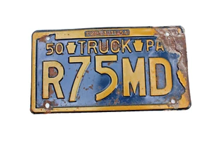 VINTAGE ANTIK 1950 STIFT LKW KENNZEICHEN R75MD GARAGE MANN HÖHLENDEKOR - Bild 1 von 1