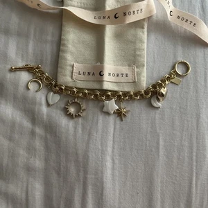 Luna Norte Gold Tone Genuine MOP CZ Icon Charm Bracelet Toggle Clasp NWT - Picture 1 of 5