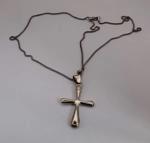 Sterling Silber Kreuz Anhänger mit rhodinierter Sterling Silber Weizen Kette - Bild 1 von 24