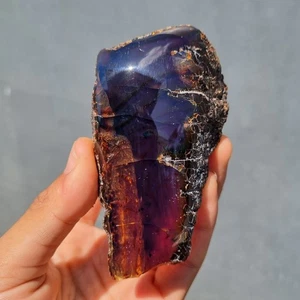 81 gr Genuine Sumatra Amber Rough Bluish Black - Half Polished Sumatran Amber - Picture 1 of 6