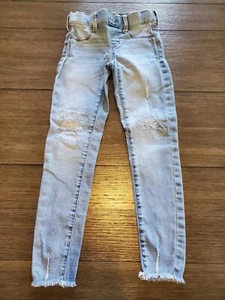 Pantalones de mezclilla SO para niñas talla 8, jegging desgastados  - Imagen 1 de 10