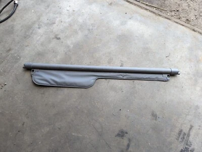 Land Rover Discovery II 1999-2004 área de carga parasol oculto  Foto 1 de 4