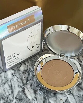 STAR HUGGER 3 | BECCA Light Shifter Finishing Veil Pressed Powder .25oz/7g NEW - Image 1 of 2