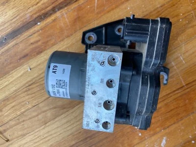 2013 - 2016 Buick Encore ABS pump - Image 1 of 2