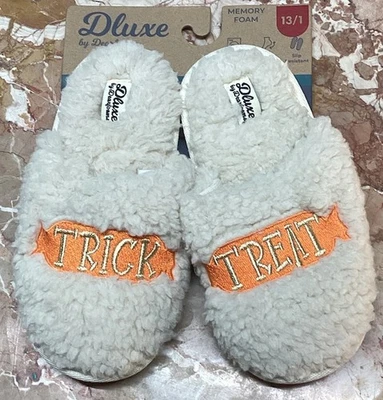 Dearfoams DLuxe Trick Treat 拖鞋,奶油色,尺寸小号/儿童。 13/1 — 第 1/4 张图片