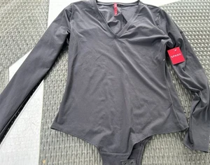 Traje corporal manga larga cuello en V SPANX - negro, elástico, cierre a presión talla L nuevo con etiquetas $78 - Imagen 1 de 5