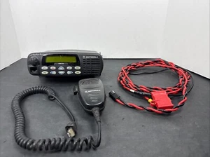 Motorola GM360 UHF 403-470MHz 255ch with microphone & Power Cord WORKING! - Photo 1/13