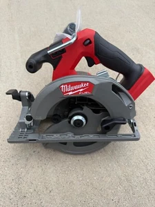 Milwaukee 2833-20 M18 FUEL 6-1/2" Cordless Brushless Circular Saw, New OB - Picture 1 of 6