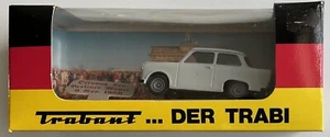 VITESSE 1/43 TRABANT …DER TRABI MADE IN PORTUGAL - Picture 1 of 3