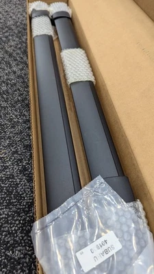 Juego de barras transversales de techo Aero negro E361SSG000 OEM NUEVO Subaru Forester 2014-2018 Foto 1 de 3