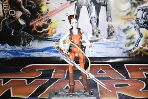 FIGURA AURA SING CW11 CLONE WARS 3,75 PULGADAS STAR WARS REF D7077 - Imagen 1 de 2