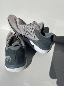 New Balance Fresh Foam 680 Trainers Size 8.5US Wide Sneakers Shoes VGC - Picture 1 of 6