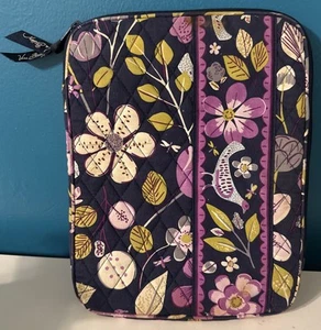 Vera Bradley Zippered IPad/Tablet Case Sleeve Purple Nightingale - Bild 1 von 3