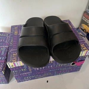 Sandalias flexibles deportivas negras OOFOS Recovery Slides para hombre talla 11 talla 13 EU 44 - Imagen 1 de 15