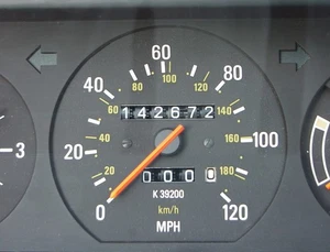 Volvo 240 Instrument Cluster K39200 For 1992 or 1993 Wagons.  142,672 miles - Picture 1 of 11