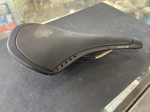 Fizik Curve Chamäleon Titan Sattel schwarz rot Straßenkies CX schwarz - Bild 1 von 6