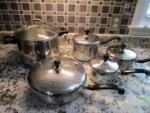 Lote de 10 piezas sartenes sartenes de aluminio inoxidable Farberware vintage ollas con tapas - Imagen 1 de 4