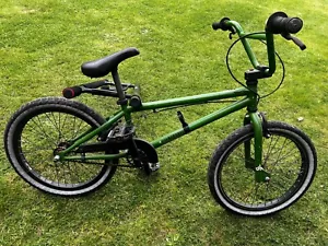 Diamondback Remix BMX Bike - Picture 1 of 5