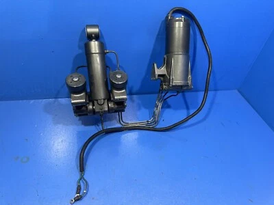 Suzuki DT  140 HP power trim tilt hydraulic power unit - Image 1 of 4