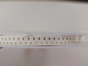 0201 SMD Widerstand 10k, 100k - Foto 1 di 1