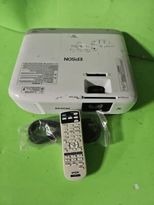 Epson PowerLite 107 XGA 3500 Lumens 3LCD Projector 847 hours - Photo 1/4