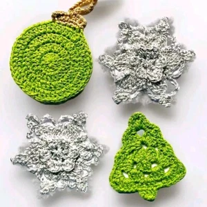 8 Christmas snowflake Stars Crochet holiday decorations Xmas green silver topper - Picture 1 of 10