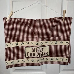Vintage Merry Christmas Oven Towel 18 Inches Wide - Picture 1 of 4