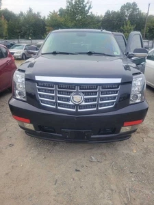 AC Compressor Fits 10-14 ESCALADE 1630264 - Picture 1 of 12